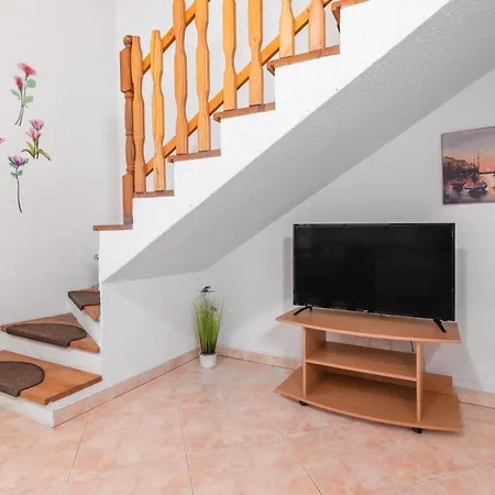 Family-friendly With Swimming Pool Cancini, - 24335