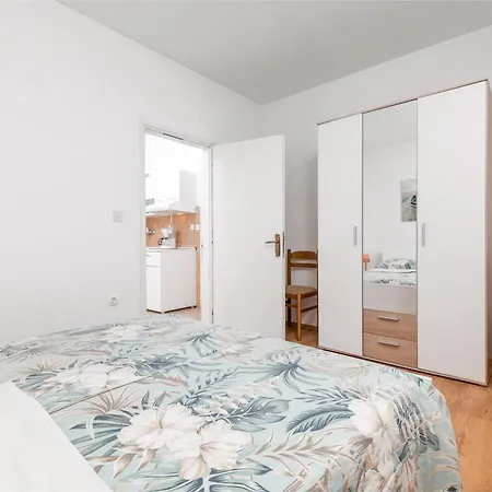 Family-friendly With Swimming Pool Cancini, - 24335 Poreč