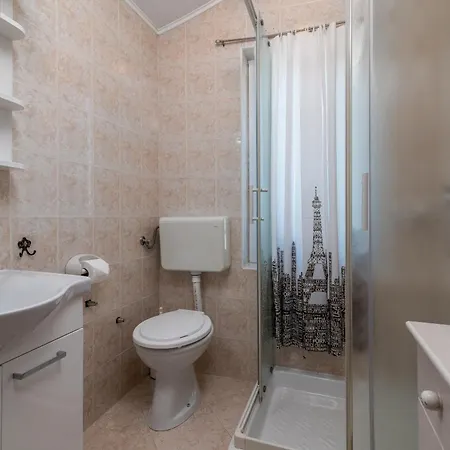 Apartmán Family-friendly With Swimming Pool Cancini, - 24335 Poreč
